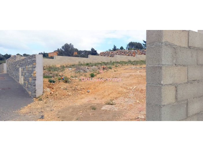 Terrain de 379m²