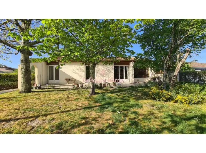 Maison 4 pièces de 100 m² - Carbon-Blanc (33560)