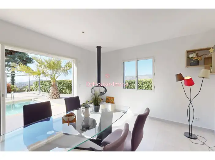 Maison 6 pièces de 150 m² - Berre-les-Alpes (06390)