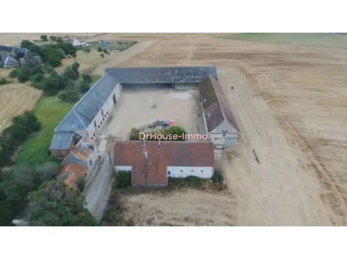 Corps de ferme 4 pièces de 82 m² - Dangeau (28160)