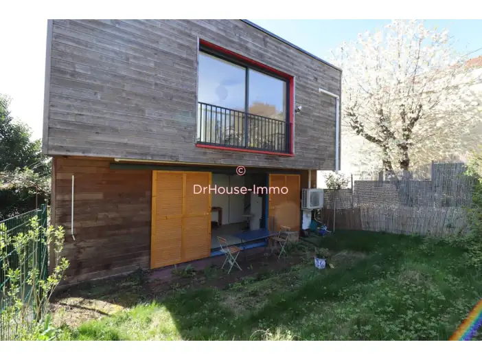 Maison 5 pièces de 140 m² - Montreuil (93100)