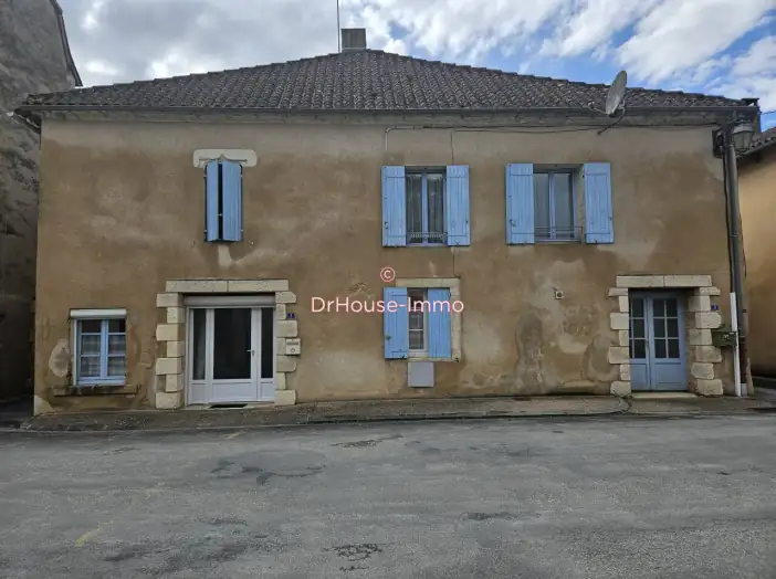Maison 6 pièces de 180 m² - Agonac (24460)