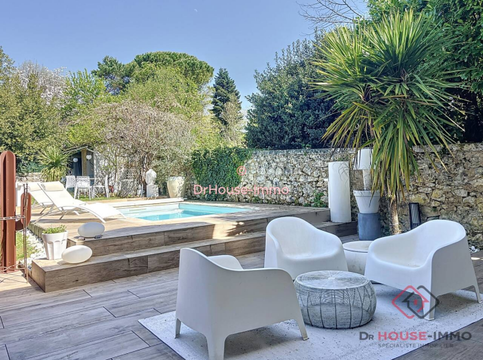 Maison de 208m² - 7 pièces