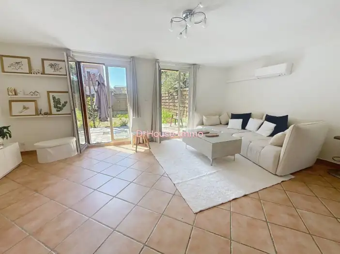 Maison 4 pièces de 85 m² - Vitrolles (13127)