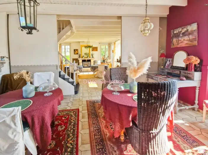 Maison 9 pièces de 262 m² - Lamballe (22400)