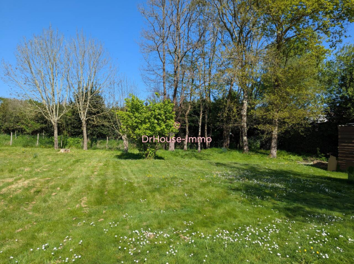 Terrain de 484m²