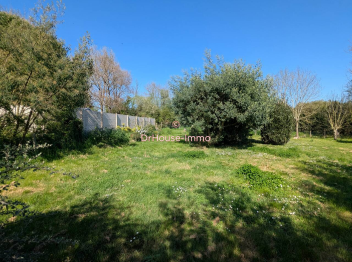 Terrain de 641m²