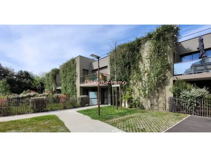 Appartement 4 pièces de 98 m² - Talence (33400)