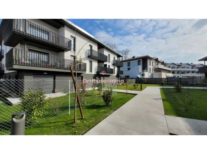 Appartement 4 pièces de 91 m² - Pessac (33600)