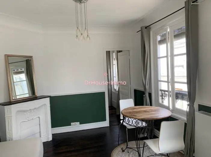 Appartement 2 pièces de 28 m² - Paris (75018)