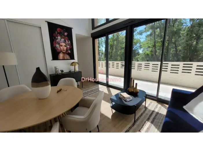 Appartement 4 pièces de 86 m² - Pessac (33600)