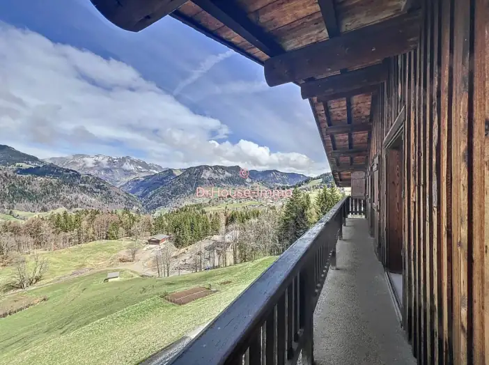 Immeuble 14 pièces de 328 m² - Crest-Voland (73590)