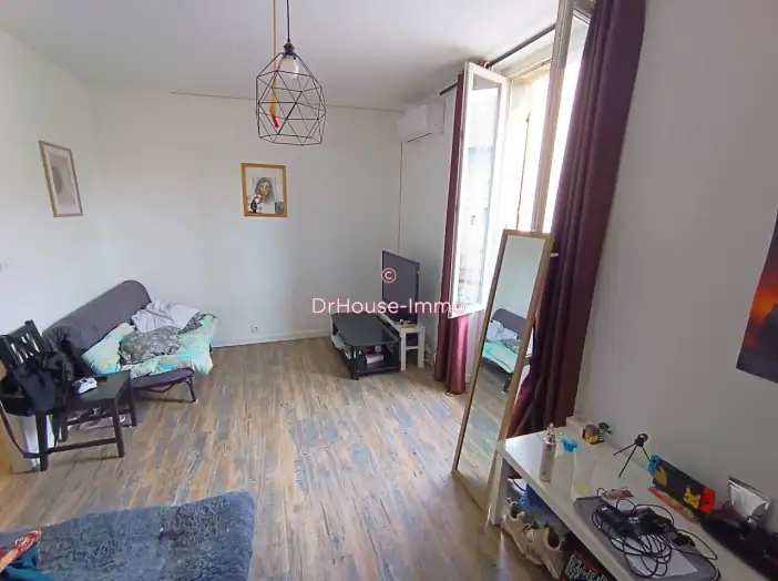 Appartement 2 pièces de 28 m² - Toulon (83200)