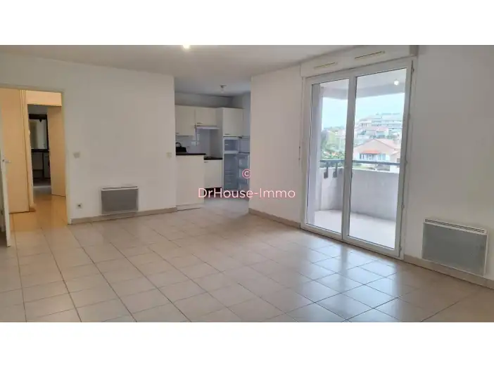 Appartement 3 pièces de 62 m² - La Seyne-sur-Mer (83500)