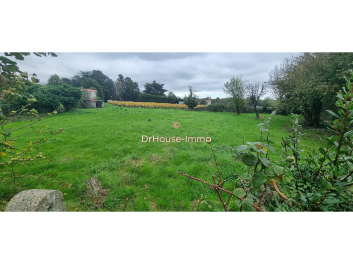 Terrain de 675m²