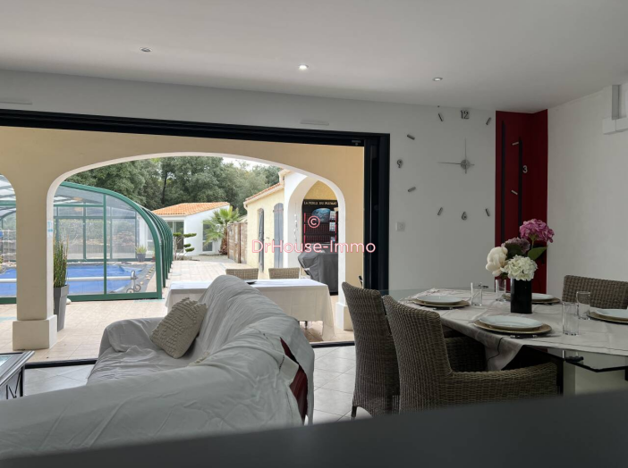 Maison de 198m² - 9 pièces
