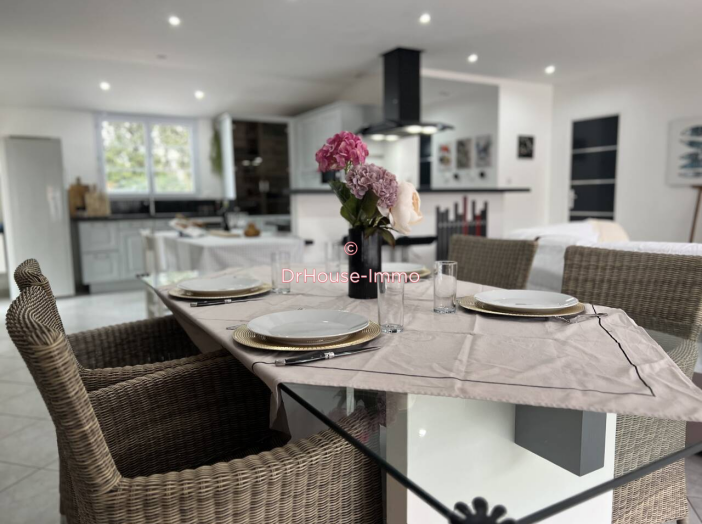 Maison de 198m² - 9 pièces