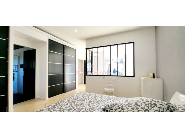 Maison de 198m² - 9 pièces