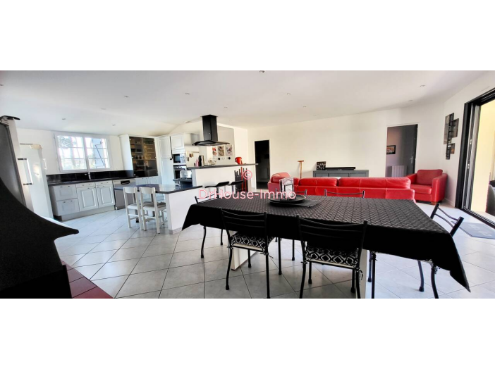 Maison de 198m² - 9 pièces
