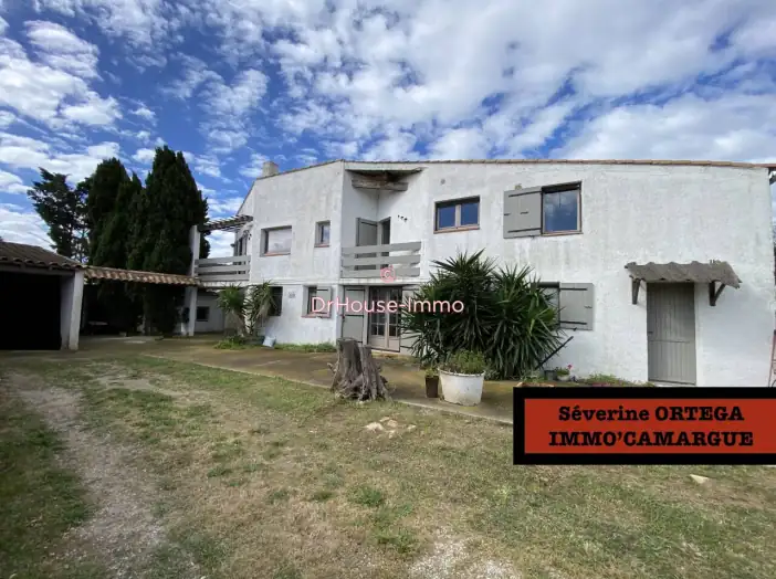 Maison 15 pièces de 308 m² - Saintes-Maries-de-la-Mer (13460)