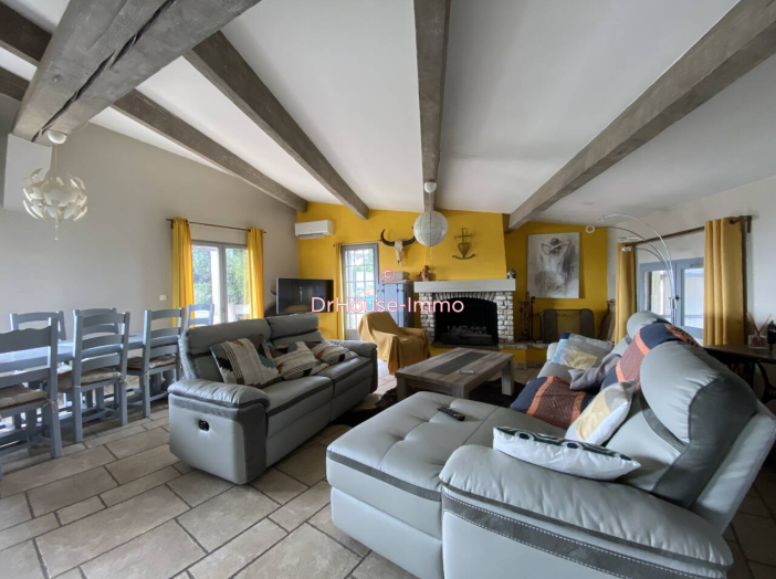 Maison de 308m² - 15 pièces