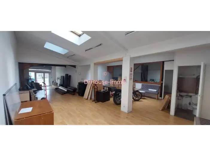 Bureau 3 pièces de 100 m² - Troyes (10000)