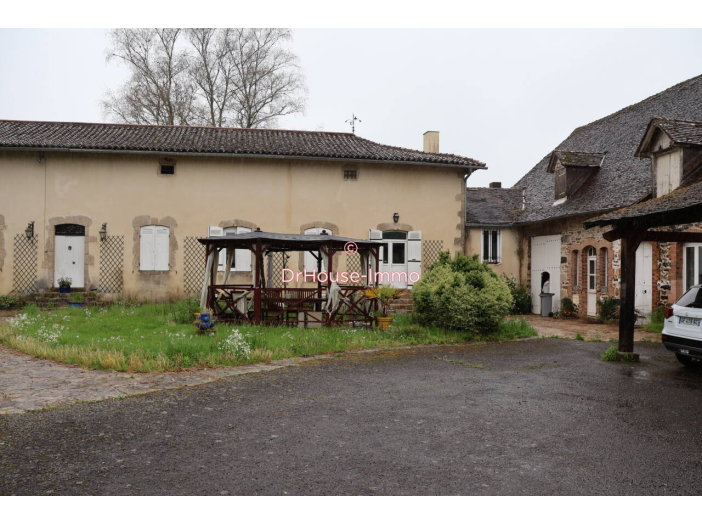 Maison de 217m² - 7 pièces