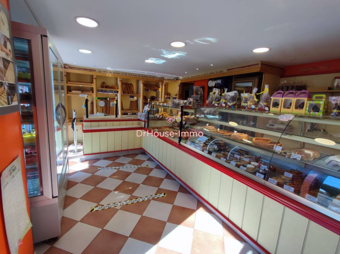 Commerce de 130m² - 4 pièces