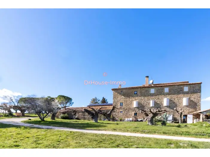 Maison 17 pièces de 430 m² - Servas (30340)