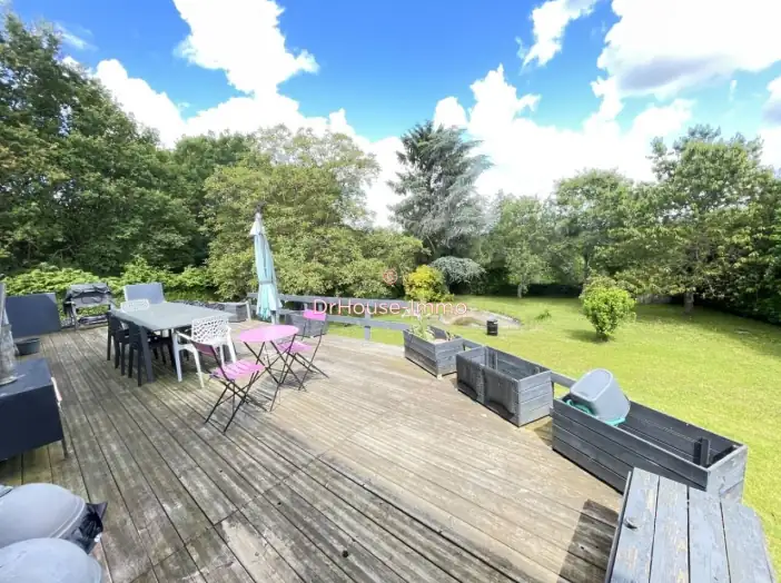 Maison 5 pièces de 130 m² - Savigny-sur-Clairis (89150)