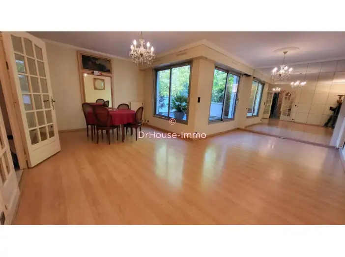 Appartement 4 pièces de 96 m² - Nantes (44000)