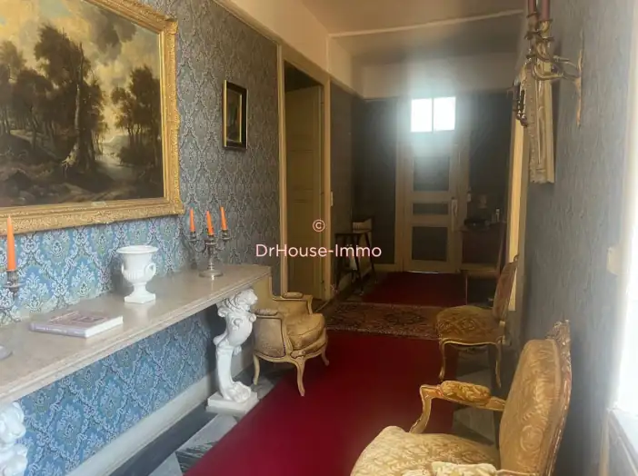 Appartement 8 pièces de 245 m² - Autun (71400)