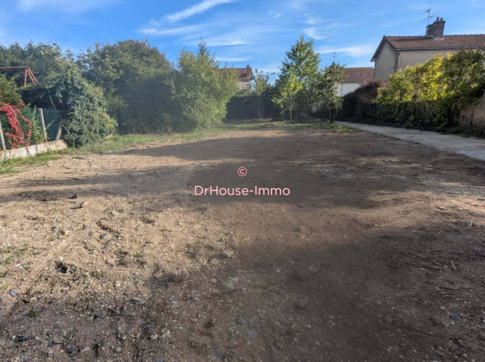 Terrain de 845 m² - Troyes (10000)