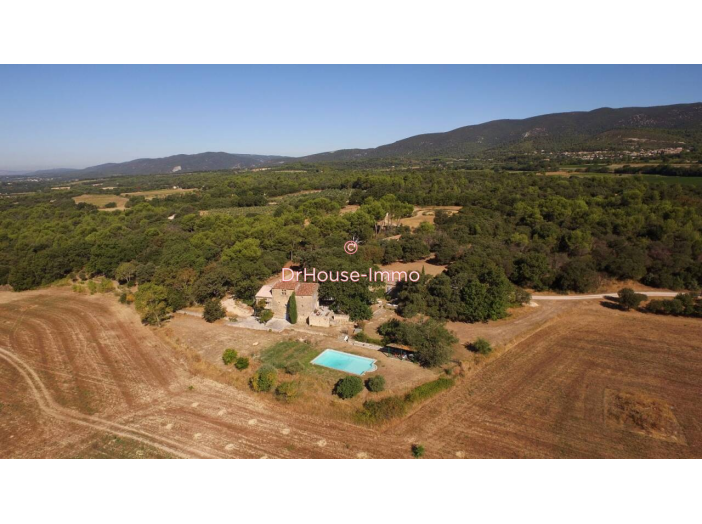 Maison de 480m² - 17 pièces