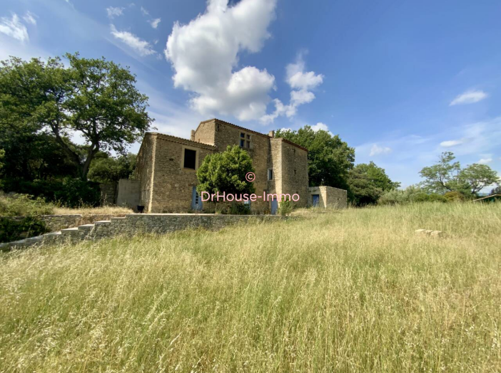Maison de 480m² - 17 pièces