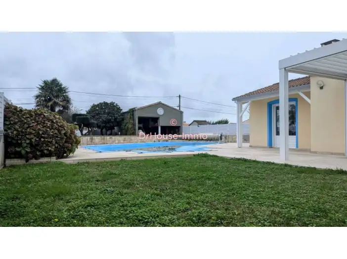 Maison 7 pièces de 165 m² - Jard-sur-Mer (85520)