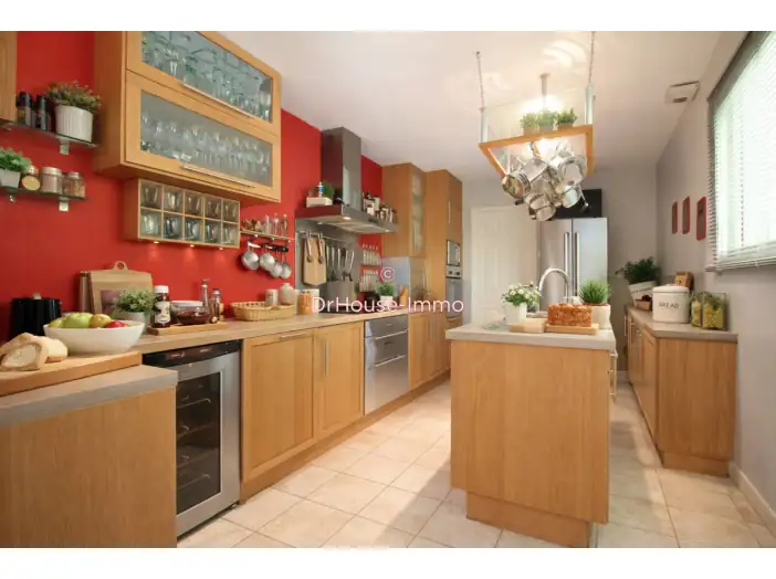 Maison 7 pièces de 141 m² - Évreux (27000)