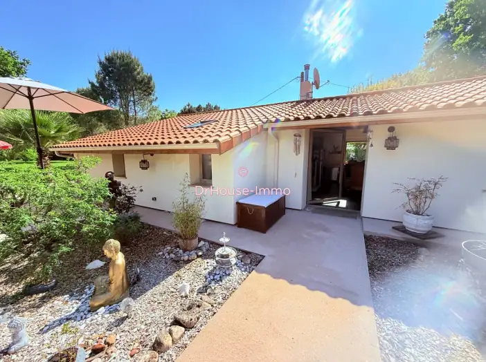 Maison 3 pièces de 80 m² - Grayan-et-l'Hôpital (33590)