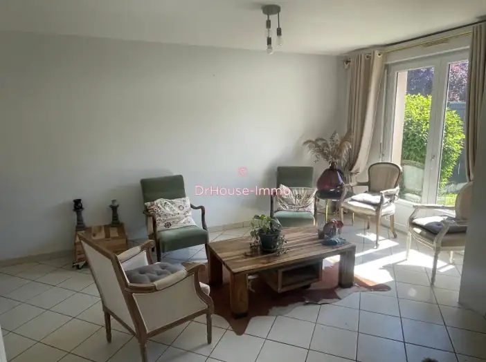 Maison 5 pièces de 85 m² - Limay (78520)