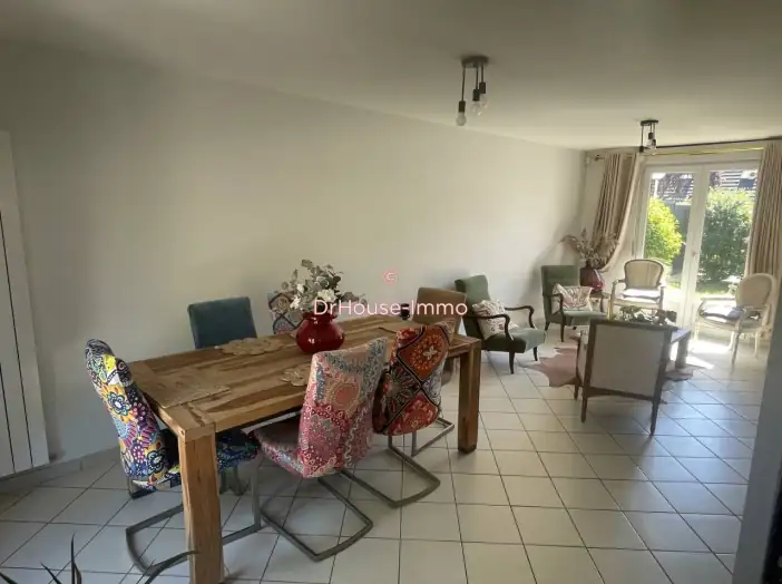 Maison 5 pièces de 85 m² - Limay (78520)