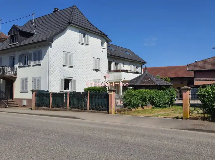 Immeuble 15 pièces de 317 m² - Dannemarie (68210)