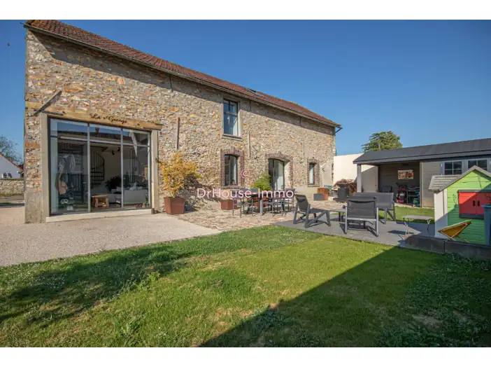 Maison 6 pièces de 161 m² - Flexanville (78910)