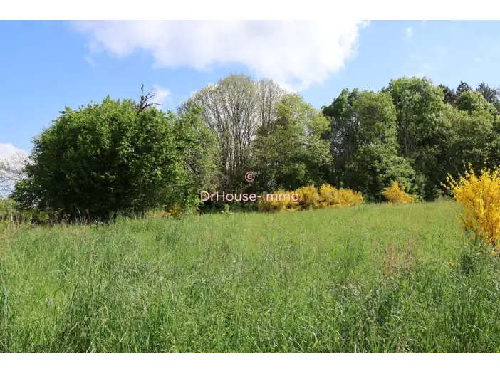 Terrain de 911 m² - Saint-Yrieix-la-Perche (87500)