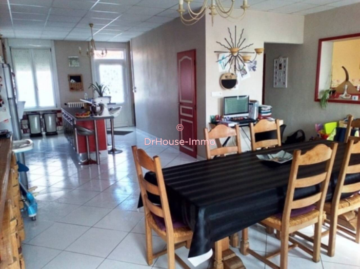 Maison de 467m² - 12 pièces