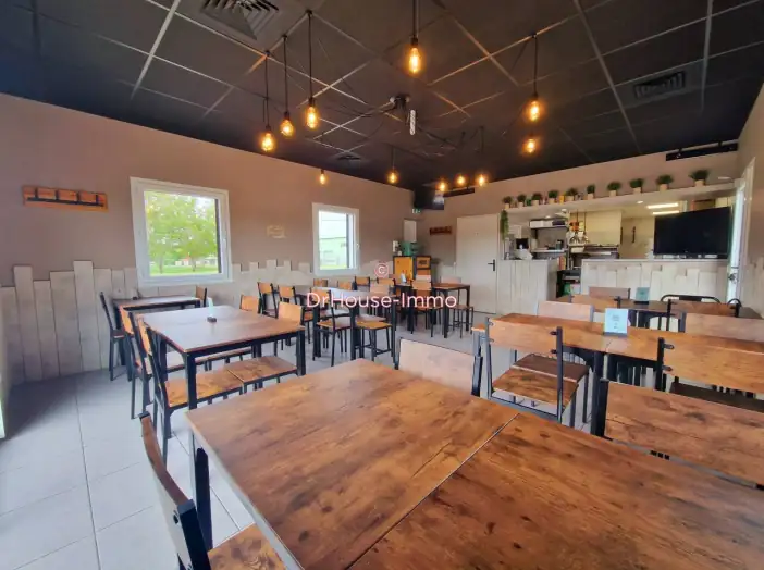 Commerce de 70 m² - Châtillon-Saint-Jean (26750)