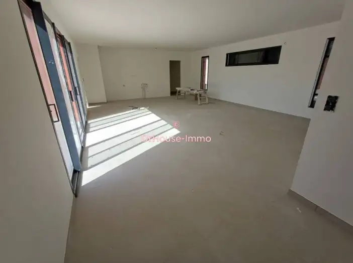 Maison 4 pièces de 128 m² - Nézignan-l'Évêque (34120)