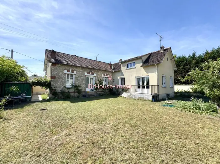 Maison 10 pièces de 206 m² - Châlette-sur-Loing (45120)