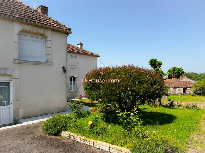 Maison 7 pièces de 133 m² - La Bretonnière-la-Claye (85320)