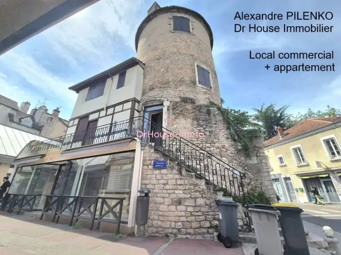 Appartement 6 pièces de 130 m² - Chalon-sur-Saône (71100)