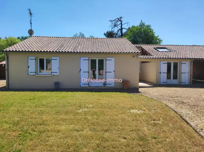 Maison 5 pièces de 108 m² - Lencloître (86140)